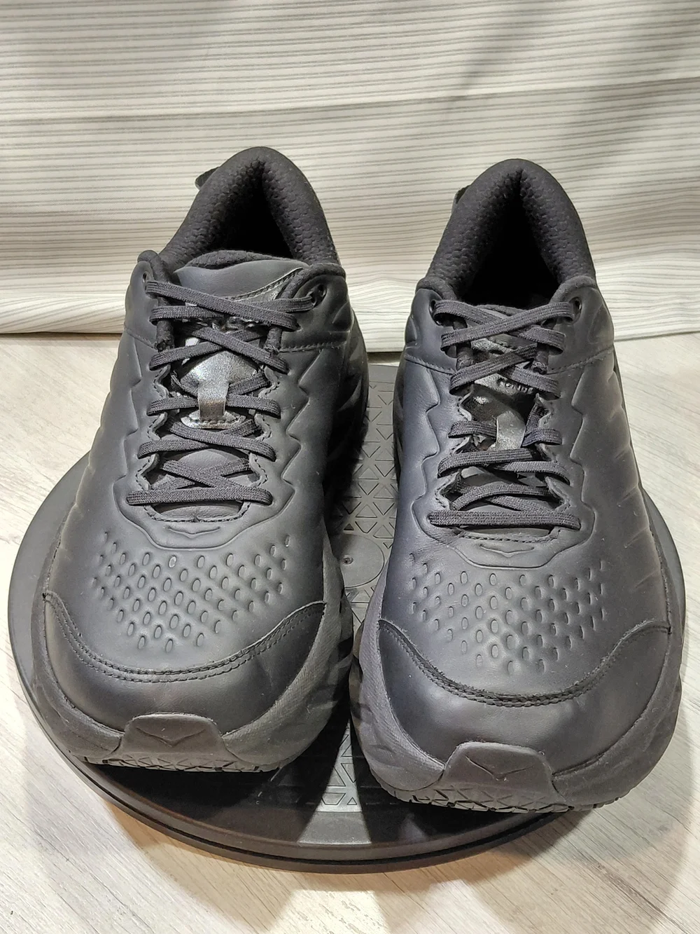 NEW HOKA Mens Bondi SR Heavy Duty Water Resistant Triple Black Leather Shoes M12